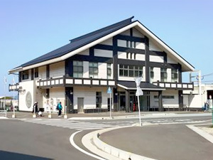 神湊渡船ターミナル入口前